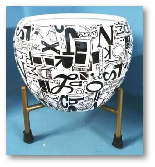 Iron Pot with stand (HSN Code 7323) - VandituHub
