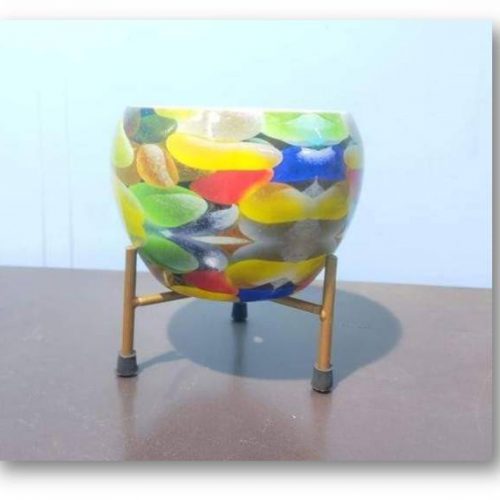 VanituHub_pot_with_stand