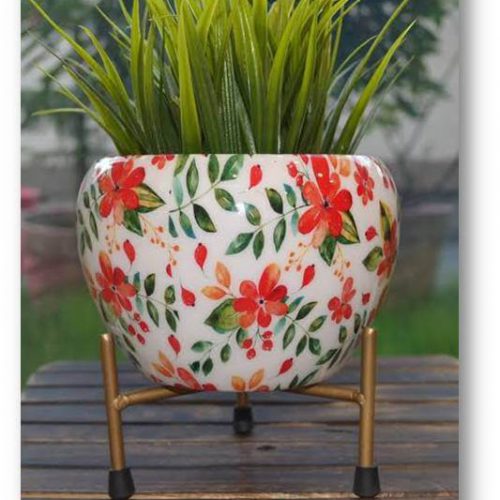 VanituHub_pot_with_stand
