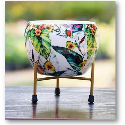 VanituHub_pot_with_stand